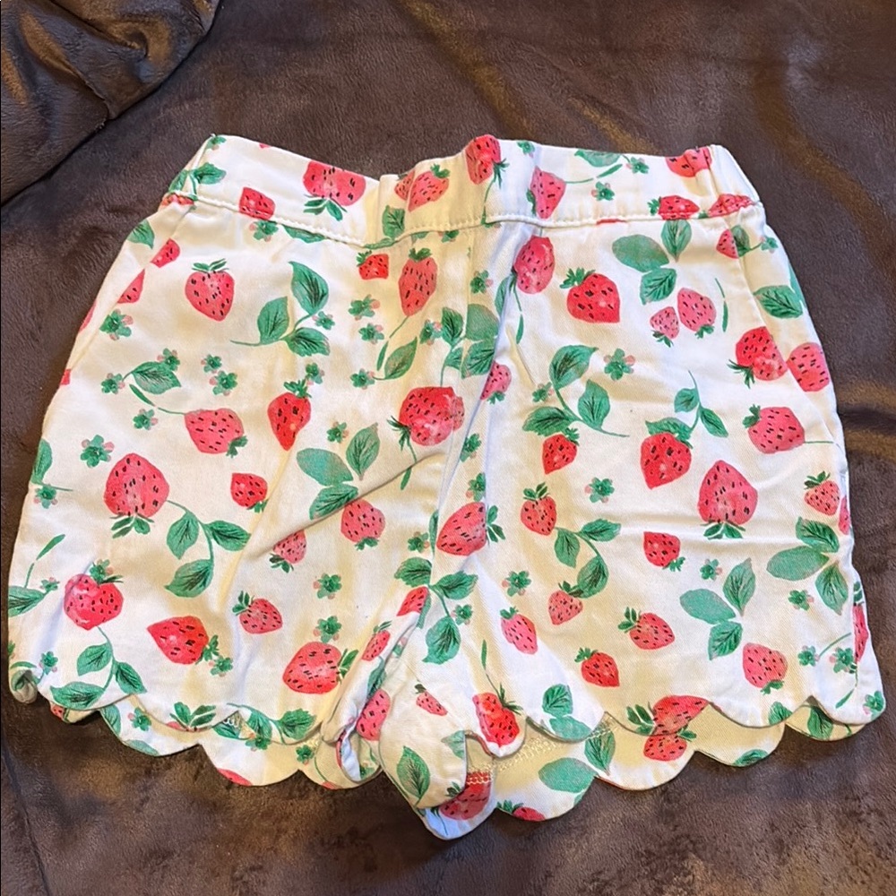 Crewcuts Strawberry Print Scallop Hem Shorts size 8 - Picture 2 of 6